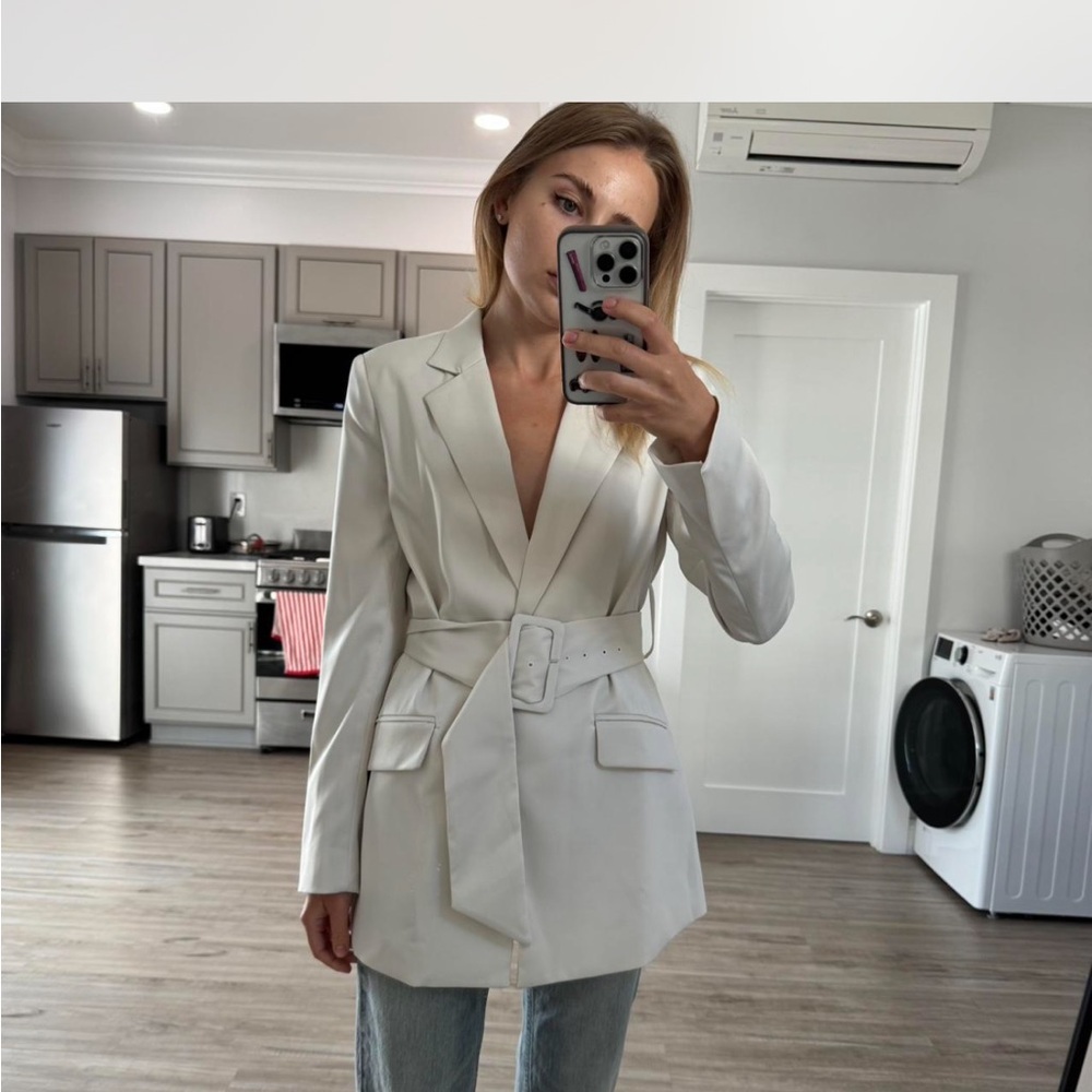 House of Harlow 1960 White Belted Blazer